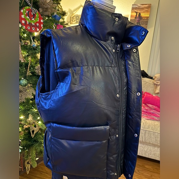 🆕🌿🖤ANNIEWEAR: BLACK Vegan Leather Padded Vest S/M - Picture 6 of 14
